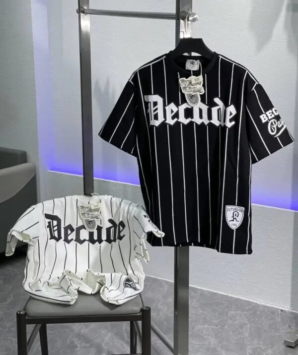 Decade polo fashionable